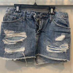 Vanilla Star Women's/Jr distressed frayed hem Denim Mini skirt size 5